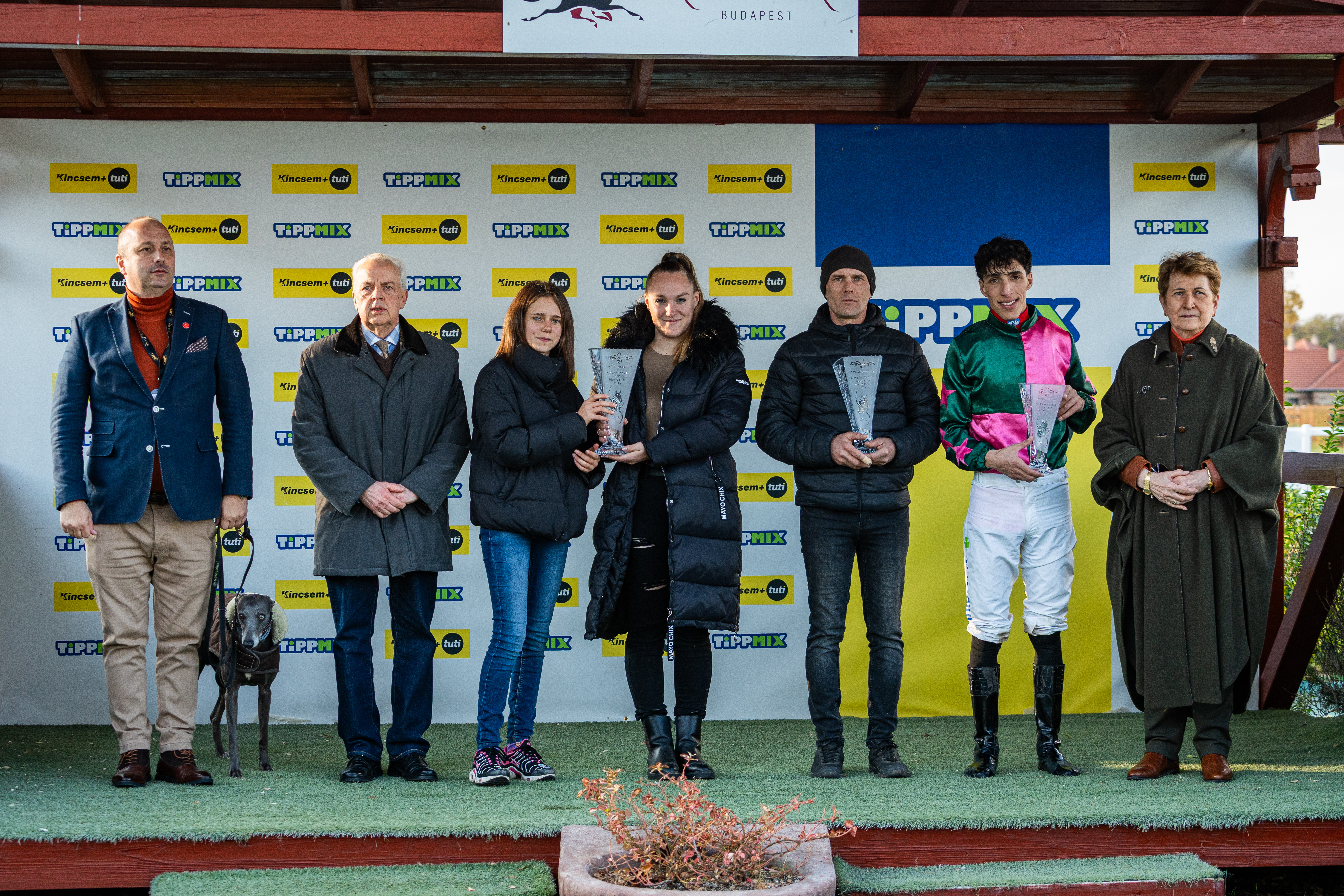 A Lóversenyzést Felügyelő Bizottság Díjának díjátadása