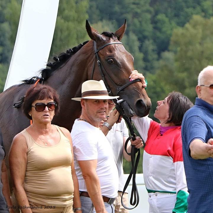 1. kép: Judit és Nikoleta (FR) Karlovy Vary-ban. Fotó: Pavla Pechmanová
